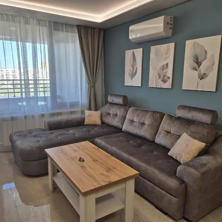 Blue Atana Near Airport شقة صوفيا