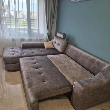 Blue Atana Near Airport شقة *