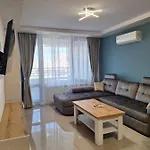 Daire Blue Atana Near Airport *