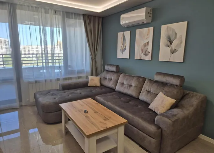 Blue Atana Near Airport Apartament Sofia