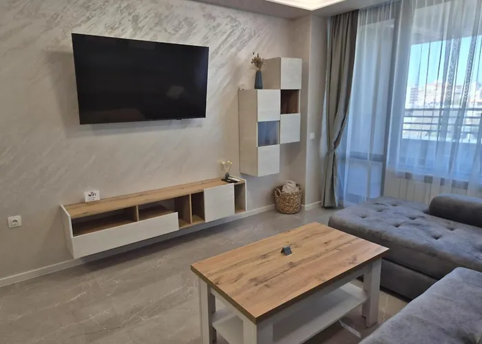 公寓 Blue Atana Near Airport *