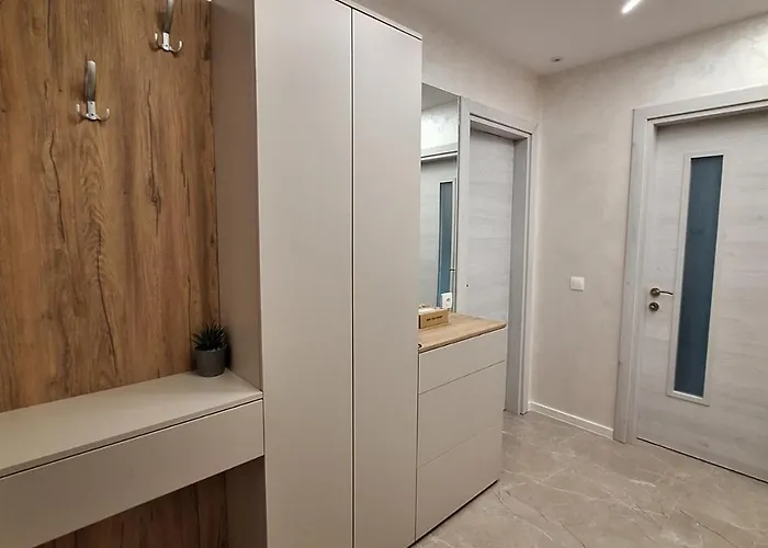 Blue Atana Near Airport 索菲亞