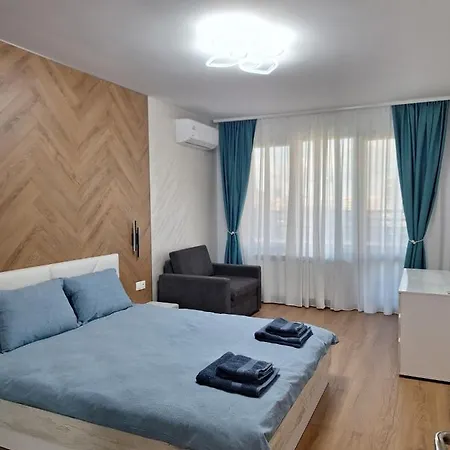 Апартамент Blue Atana Near Airport