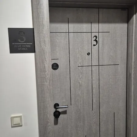 Апартамент Blue Atana Near Airport