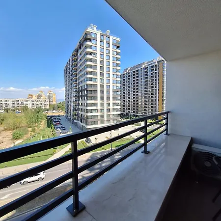 Blue Atana Near Airport Апартамент София